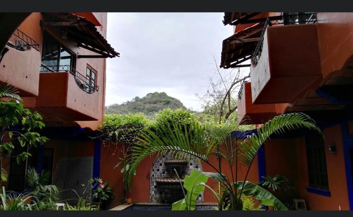 Posada Las Flores ロス・アヤラ エクステリア 写真